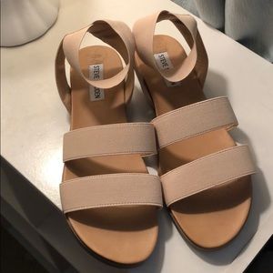 Steve Madden Sandals (LIKE NEW!)